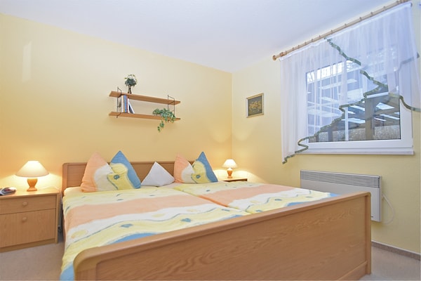 Foto van Stijlvol vakantieappartement in het Vogtland met terras - BedRoom