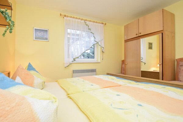 Foto van Stijlvol vakantieappartement in het Vogtland met terras - BedRoom