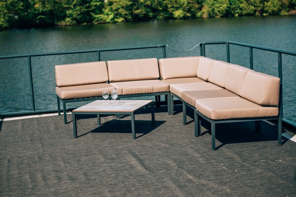 Foto van Drijvend vakantiehuis in Berlijn - Vakantiehuis in Berlin - TerraceBalcony