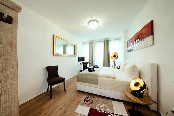Foto van Appartement in Strausberg met ontbijt inbegrepen - Vakantiehuis in Strausberg - BedRoom
