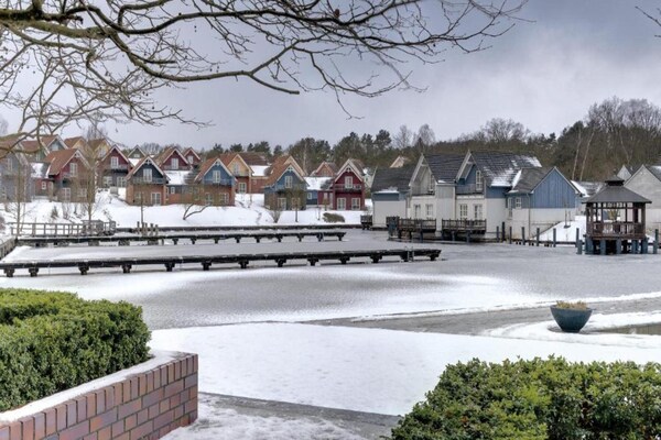 Foto van Appartement 3 slaapkamers Sunday Resort Marina - Vakantiehuis in Rheinsberg - ExteriorWinter