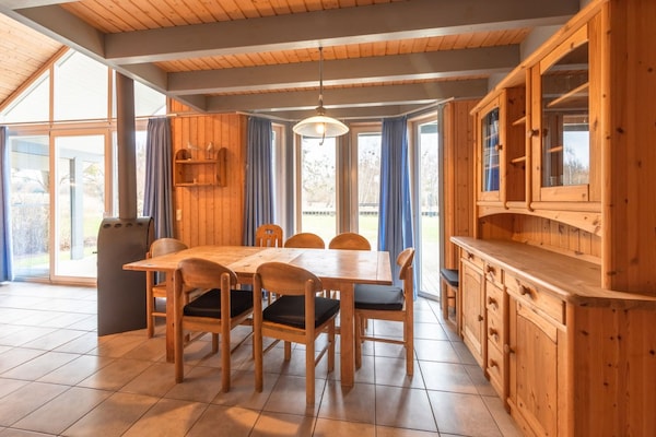 Foto van Perfect vakantiehuis voor gezinnen - Vakantiehuis in Rechlin - DiningRoom