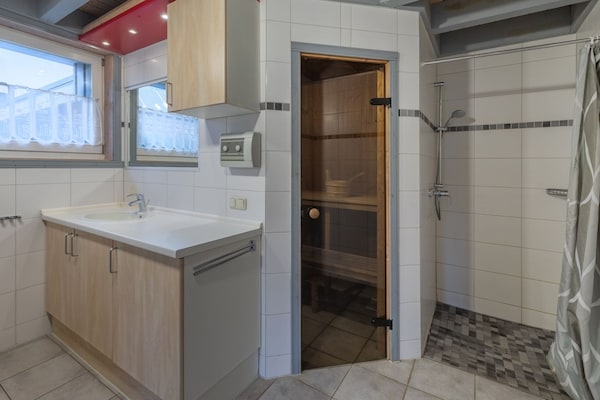 Foto van Perfect vakantiehuis voor gezinnen - Vakantiehuis in Rechlin - BathRoom