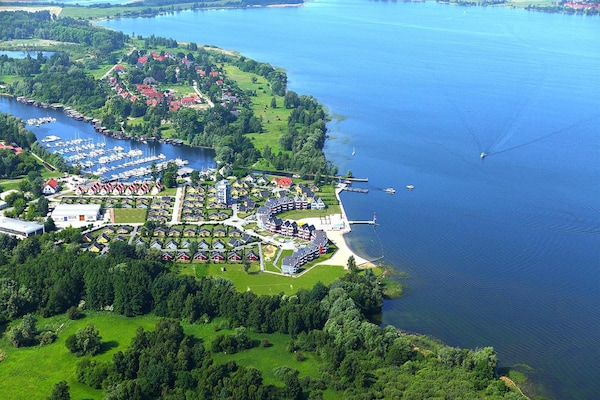Foto van Perfect vakantiehuis voor gezinnen - Vakantiehuis in Rechlin - AreaSummer1KM