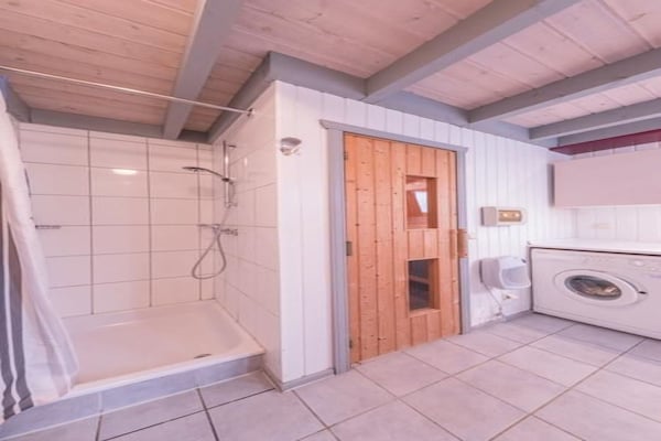 Foto van Vakantiehuis in Scandinavische stijl - Vakantiehuis in Granzow - BathRoom