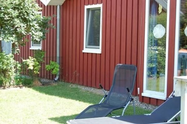 Foto van Scandinavisch vakantiehuis in Mirow - Vakantiehuis in Granzow - GardenSummer
