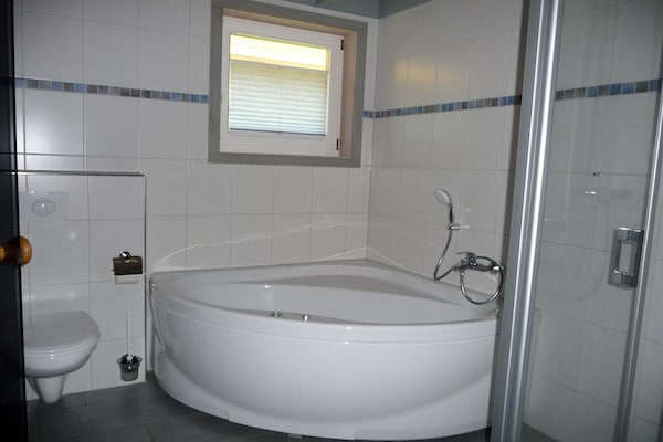 Foto van Vakantiehuis in Scandinavische stijl - Vakantiehuis in Granzow - BathRoom