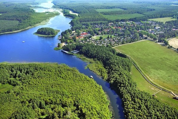 Foto van Vakantiehuis in Scandinavische stijl - Vakantiehuis in Granzow - AreaSummer1KM