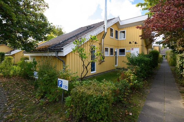 Foto van Vakantiehuis in Scandinavische stijl - Vakantiehuis in Granzow - ExteriorSummer