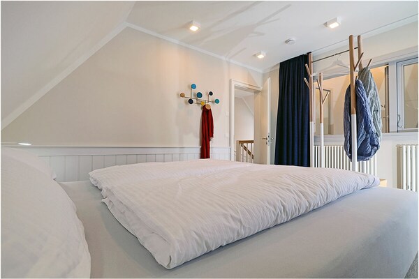 Foto van Aan zee Comfortabel vakantiehuis - Vakantiehuis in Dranske - BedRoom