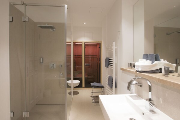 Foto van East Cloud moderne retraite - Vakantiehuis in Ostseebad Sellin - BathRoom