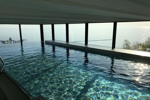 Foto van East Cloud moderne retraite - Vakantiehuis in Ostseebad Sellin - PoolOfHouse