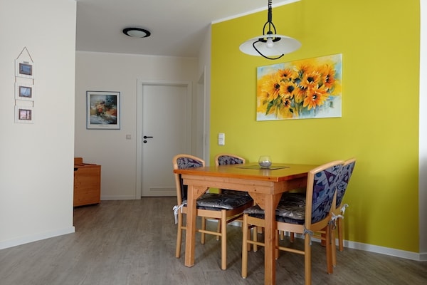 Foto van Vakantieappartement direct aan de haven in Fehmarn-Orth - DiningRoom