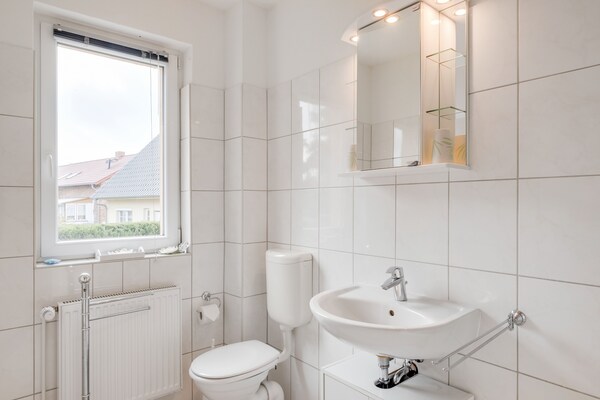 Foto van Uitje nabij de Baltische Zee - Vakantiehuis in Kalkhorst / OT Groß Schwansee - BathRoom