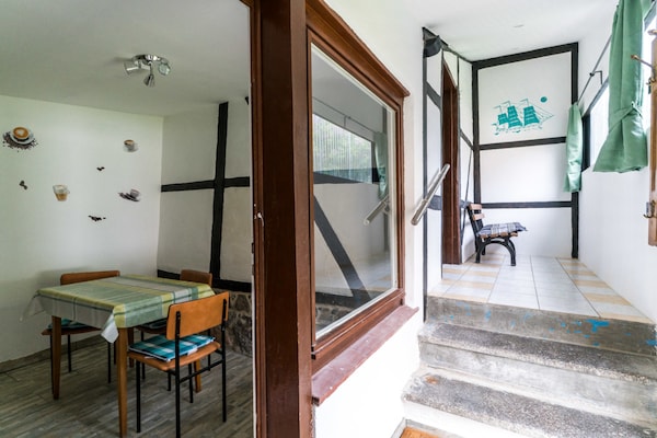 Foto van Vakantiehuis met vijver - Vakantiehuis in Klein Pravtshagen - DiningRoom