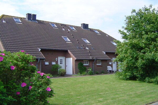 Foto van Blauort in Friedrichskoog-Spitze - Vakantiehuis in Friedrichskoog - Spitze - ExteriorSummer