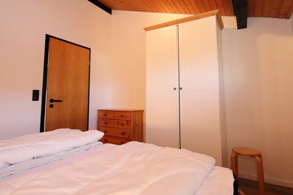 Foto van Vrijstaande vakantiebungalow in vakwerkstijl - Vakantiehuis in Burhave - BedRoom