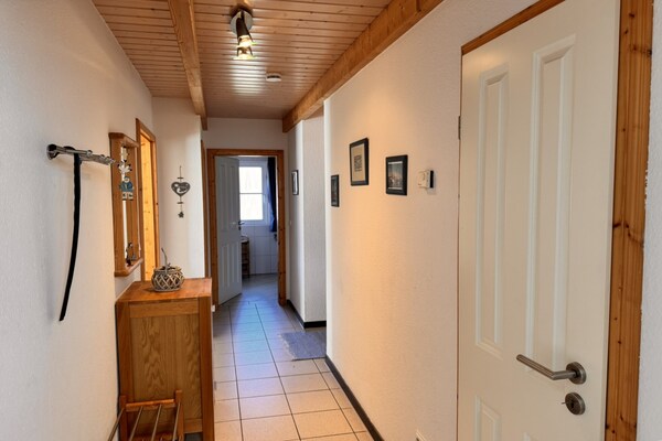 Foto van Vakantiehuis met open haard in Burhave - Vakantiehuis in Burhave - Landing