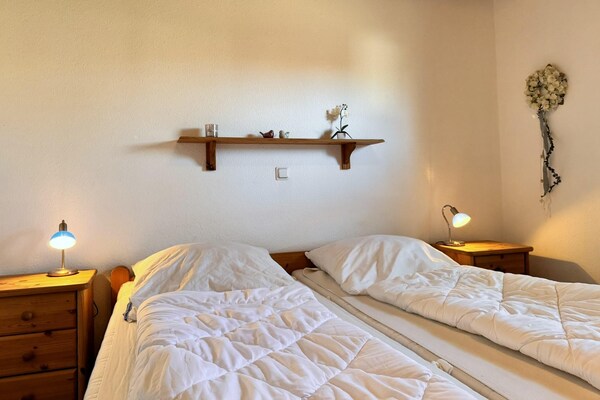 Foto van Vakantiehuis met open haard in Burhave - Vakantiehuis in Burhave - BedRoom