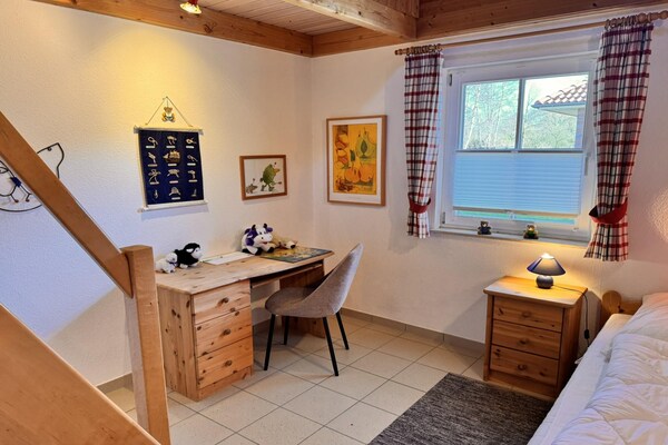 Foto van Vakantiehuis met open haard in Burhave - Vakantiehuis in Burhave - BedRoom