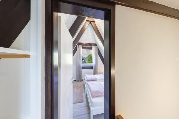 Foto van Dakhuis in Burhave - Vakantiehuis in Burhave - BedRoom