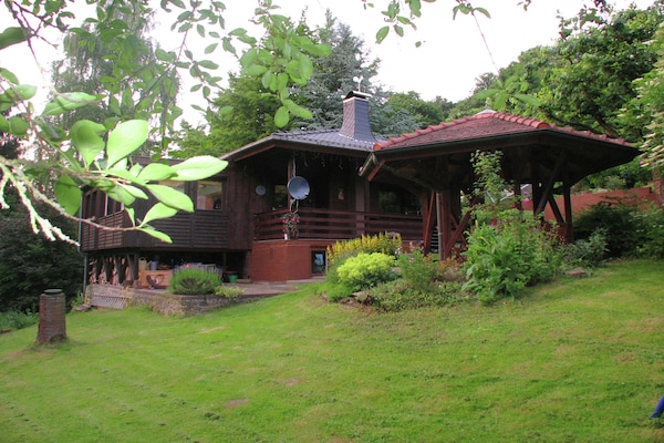 Foto van Vakantiehuis in Eichenborn met tuin - Vakantiehuis in Eichenborn - ExteriorSummer