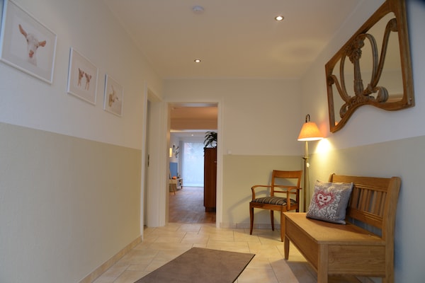 Foto van Vakantieappartement met sauna - Vakantiehuis in Nieheim ot Merlsheim - Landing