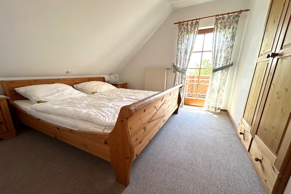 Foto van Vakantiehuis in het Knüllgebergte met balkon - Vakantiehuis in Neuenstein-Mühlbach - BedRoom