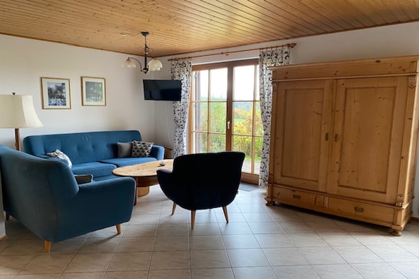 Foto van Vakantiehuis in het Knüllgebergte met balkon - Vakantiehuis in Neuenstein-Mühlbach - LivingRoom