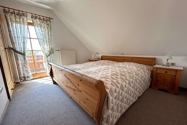 Foto van Vakantiehuis in het Knüllgebergte met balkon - Vakantiehuis in Neuenstein-Mühlbach - BedRoom