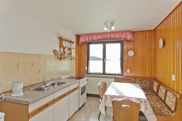 Foto van vakantiehuis in het Thüringer Woud met dak - Vakantiehuis in Bad Liebenstein - Kitchen