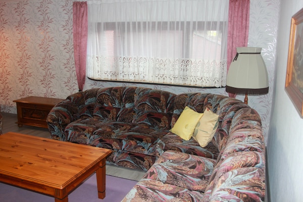 Foto van Uitnodigend vakantieappartement in het pittoreske Staßfurt - LivingRoom