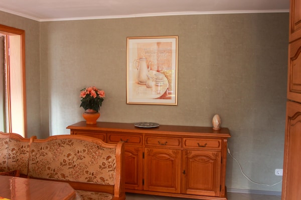 Foto van Uitnodigend vakantieappartement in het pittoreske Staßfurt - DiningRoom