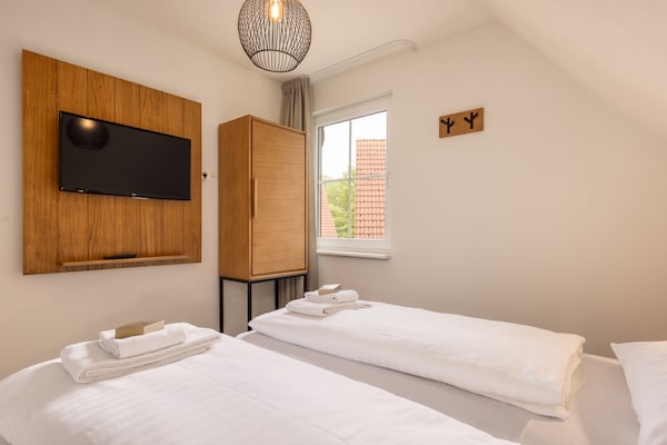 Foto van Gerestaureerd vakantiehuis nabij Nordhorn - Vakantiehuis in Bad Bentheim - BedRoom