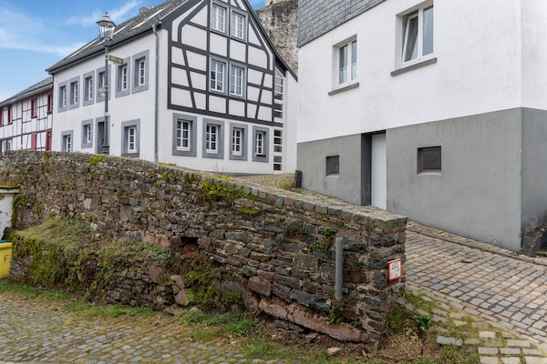 Foto van Appartement in Reifferscheid met tuin - Vakantiehuis in Hellenthal-Reifferscheid - ExteriorSummer