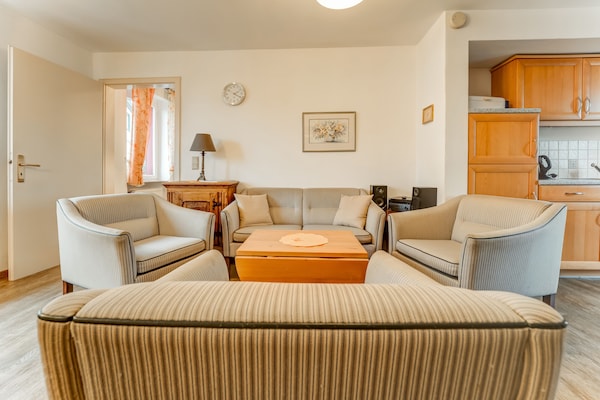 Foto van Appartement met wellnessoase - Vakantiehuis in Hellenthal- Reifferscheid - LivingRoom