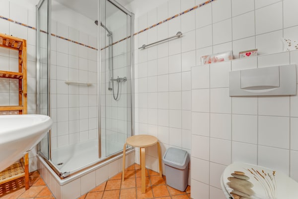 Foto van Appartement met wellnessoase - Vakantiehuis in Hellenthal- Reifferscheid - BathRoom
