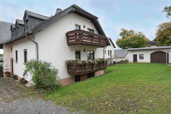 Foto van Sauna Appartement Eschfeld - Vakantiehuis in Eschfeld - ExteriorSummer