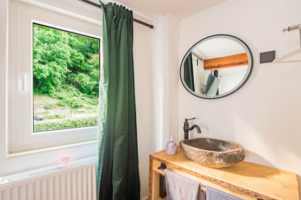 Foto van Vakantiehuis vlakbij de Rijn - Vakantiehuis in Sankt Goarshausen - BathRoom