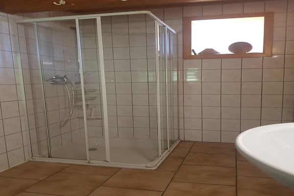Foto van Molenretraite in Kaifenheim - Vakantiehuis in Kaifenheim - BathRoom