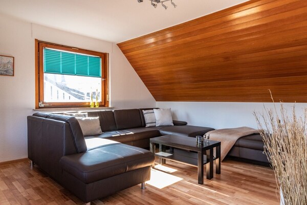 Foto van Vakantiehuis in Bödefeld met balkon - Vakantiehuis in Schmallenberg - LivingRoom