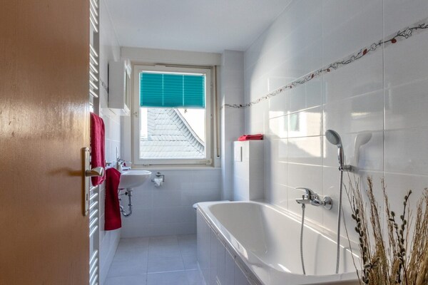 Foto van Vakantiehuis in Bödefeld met balkon - Vakantiehuis in Schmallenberg - BathRoom