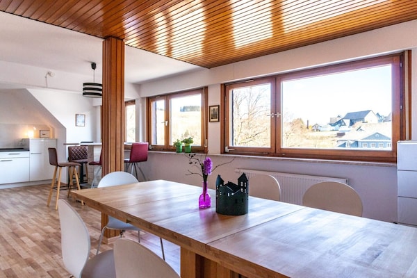 Foto van Vakantiehuis in Bödefeld met balkon - Vakantiehuis in Schmallenberg - DiningRoom