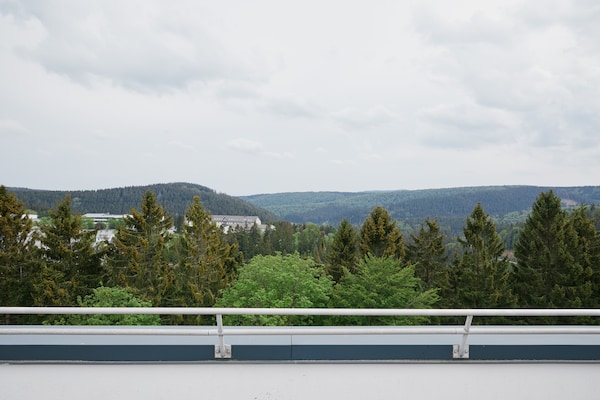 Foto van Charmant vakantieappartement in Winterberg met balkon - ViewSummer