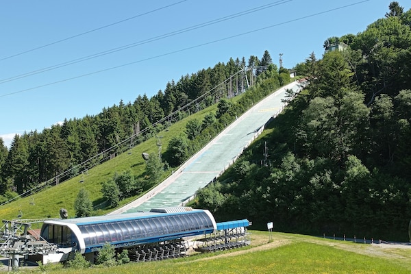 Foto van Charmant vakantieappartement in Winterberg met balkon - AreaSummer1KM