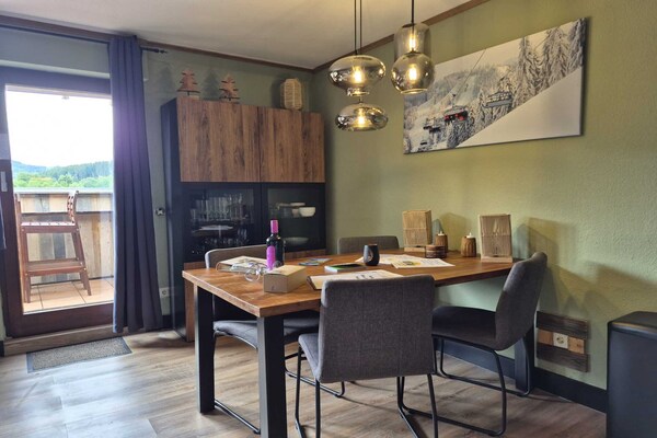 Foto van Appartement met uitzicht op de bergen nabij Winterberg - LivingRoom