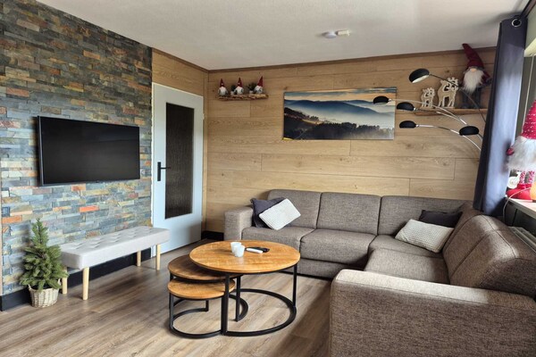 Foto van Appartement met uitzicht op de bergen nabij Winterberg - LivingRoom