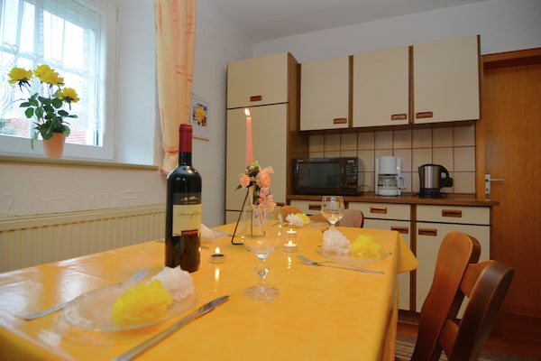 Foto van Prachtig vakantiehuis met grote tuin nabij Stadlern - Kitchen