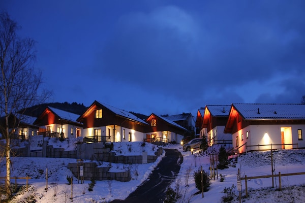 Foto van Chalets aan de Diemelsee in Heringhausen - Vakantiehuis in Heringhausen - ExteriorWinter