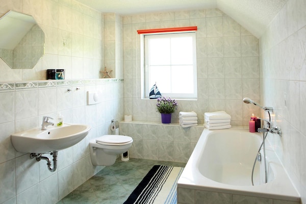 Foto van Vakantiehuizen aan het Kummerowermeer, Verchen - Vakantiehuis in Verchen - BathRoom